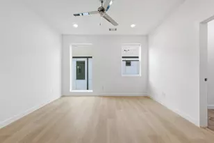 427 W 10th St, Dallas, TX 75208 - Photo 12