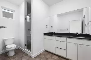 427 W 10th St, Dallas, TX 75208 - Photo 16