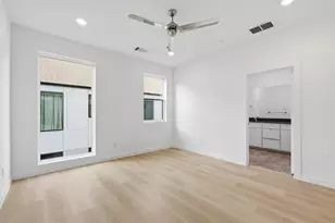 427 W 10th St, Dallas, TX 75208 - Photo 8