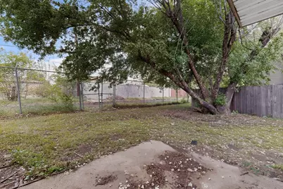 9467 Olde Towne Row, Dallas, TX 75227 - Photo 14