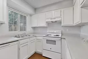 9467 Olde Towne Row, Dallas, TX 75227 - Photo 8