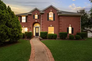 6206 Hidden Springs Ln, Garland, TX 75044 - Photo 2