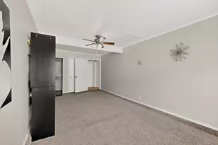 2725 Wesleyan Dr, Irving, TX 75062 - Photo 18