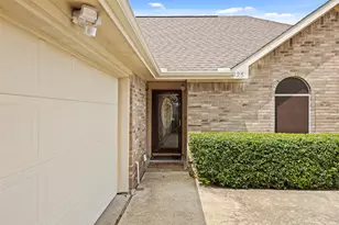 225 Cobblestone Cir, Red Oak, TX 75154 - Photo 4