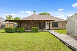 225 Cobblestone Cir, Red Oak, TX 75154 - Photo 32