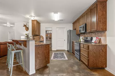 6200 Avon Drive, Waco, TX 76708 - Photo 8