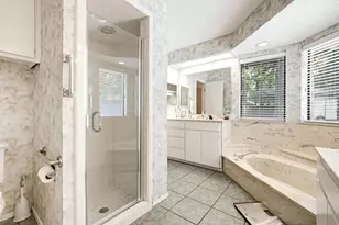 2401 Oak Shadow Ct, Arlington, TX 76017 - Photo 14