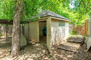 2401 Oak Shadow Ct, Arlington, TX 76017 - Photo 26