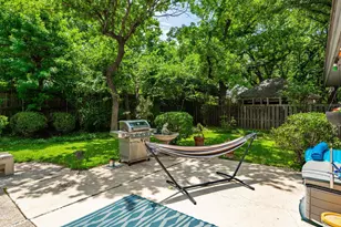 2401 Oak Shadow Ct, Arlington, TX 76017 - Photo 32