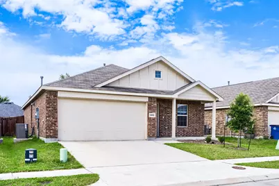 2305 Mobile Drive, Ennis, TX 75119 - Photo 2