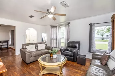 1520 Olive Street, Gainesville, TX 76240 - Photo 6
