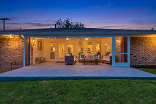 1909 W Red Bird Ln, Dallas, TX 75232 - Photo 30