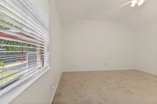 1065 Green Ridge Terrace, Saginaw, TX 76179 - Photo 10