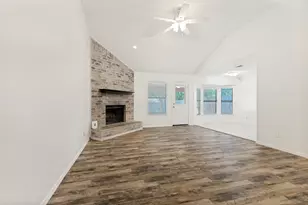 1065 Green Ridge Terrace, Saginaw, TX 76179 - Photo 2