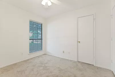 1065 Green Ridge Terrace, Saginaw, TX 76179 - Photo 8
