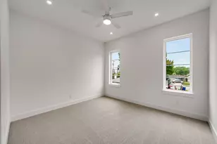 2410 N Prairie Ave, Dallas, TX 75204 - Photo 24