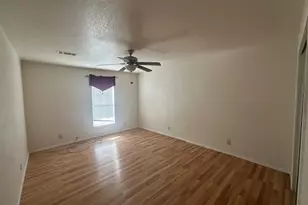 530 Richardson St, Jacksboro, TX 76458 - Photo 12