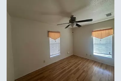 530 Richardson Street, Jacksboro, TX 76458 - Photo 10