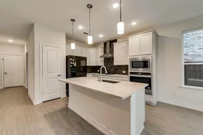 714 Creekwater Lane, Garland, TX 75043 - Photo 8