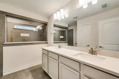 714 Creekwater Lane, Garland, TX 75043 - Photo 14
