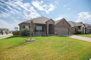 2904 Diamondback Dr, Melissa, TX 75454 - Photo 2