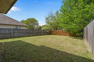 502 S Main St, Aubrey, TX 76227 - Photo 24