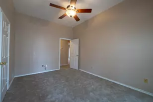 2505 Copper Creek Ln, Carrollton, TX 75006 - Photo 18