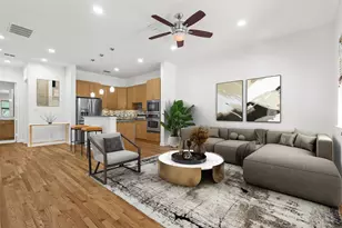 1016 Liberty St, Dallas, TX 75204 - Photo 2
