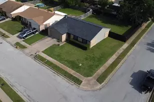 6900 Sandstone Ct, Fort Worth, TX 76120 - Photo 4