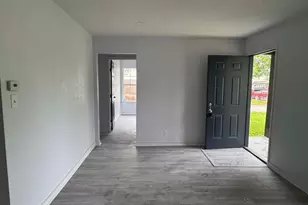 821 Travis St, Garland, TX 75040 - Photo 2