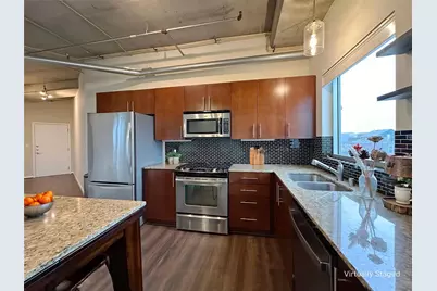 1001 Belleview Street #307, Dallas, TX 75215 - Photo 12