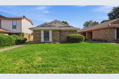 1118 Sandalwood Lane, DeSoto, TX 75115 - Photo 2