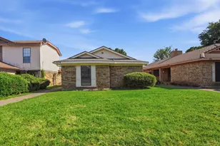 1118 Sandalwood Ln, DeSoto, TX 75115 - Photo 2