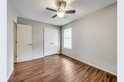 1122 N Center Street N 1122 and #1124, Arlington, TX 76011 - Photo 16
