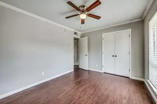 1122 N Center Street N, Arlington, TX 76011 - Photo 10