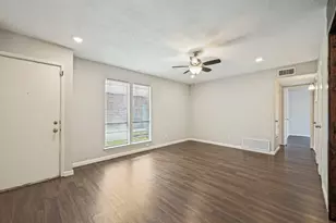 1122 N Center Street N, Arlington, TX 76011 - Photo 12