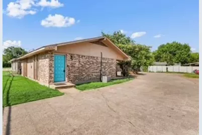 1122 N Center Street N 1122 and #1124, Arlington, TX 76011 - Photo 30