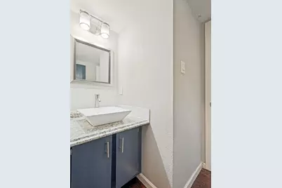 1122 N Center Street N 1122 and #1124, Arlington, TX 76011 - Photo 26