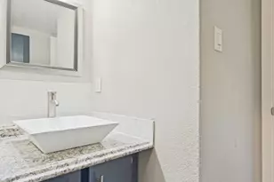 1122 N Center Street N, Arlington, TX 76011 - Photo 26
