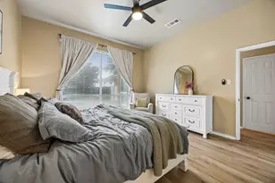 1419 Bogard Ln, Lewisville, TX 75077 - Photo 16