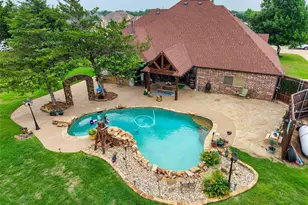 1561 St Andrews Dr, Red Oak, TX 75154 - Photo 2
