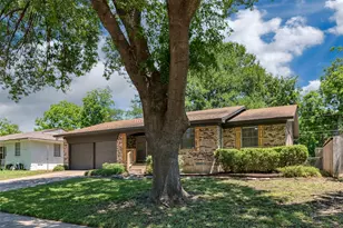 2530 Robin Ln, Garland, TX 75041 - Photo 2