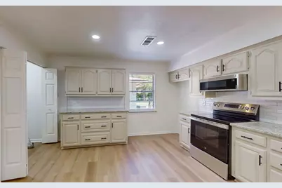 2530 Robin Lane, Garland, TX 75041 - Photo 14