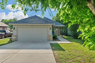 609 N Cummings Dr, Alvarado, TX 76009 - Photo 2