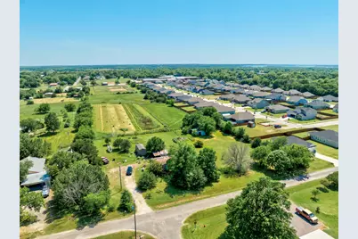 305 Swaha Drive, Tioga, TX 76271 - Photo 14