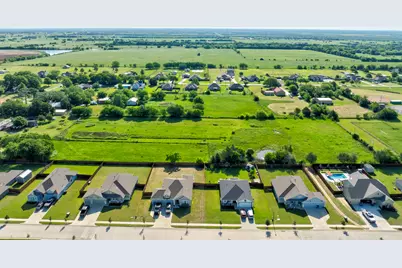 305 Swaha Drive, Tioga, TX 76271 - Photo 6