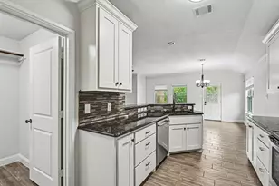 808 N Ridge Dr, White Settlement, TX 76108 - Photo 16