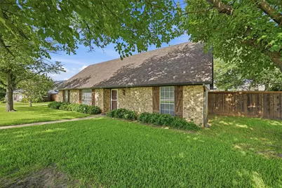 720 Blanton Drive, Sherman, TX 75092 - Photo 2