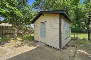 720 Blanton Dr, Sherman, TX 75092 - Photo 38