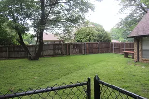 720 Blanton Dr, Sherman, TX 75092 - Photo 6